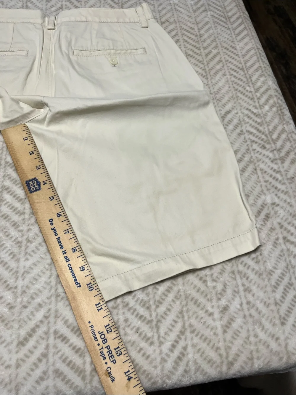 Banana Republic Cream Flat Front Men’s Shorts 30